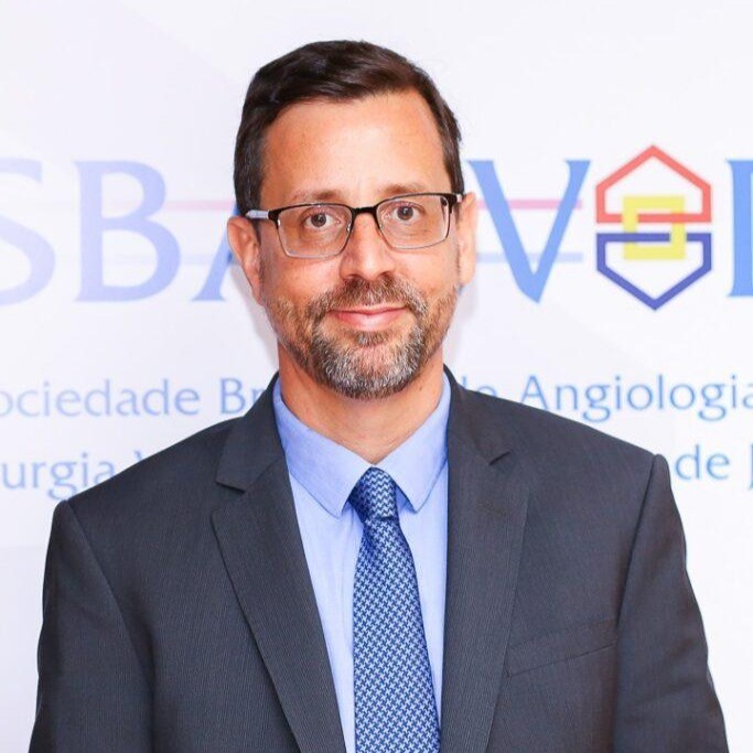 Dr. Marcos Arêas